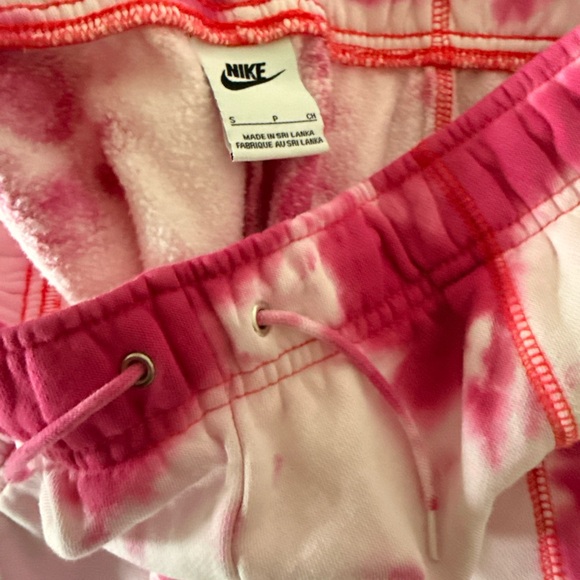 Nike Jogger Set - Picture 3 of 3